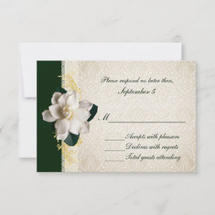 Impresionante boda de marfil y verde oscuro RSVP