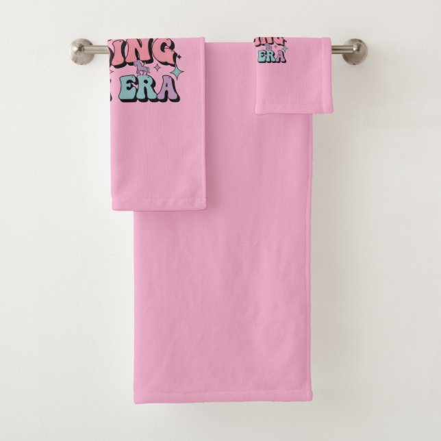 In My Horse Riding Mom Era: Mama T Shirt Mom Life (In situ)