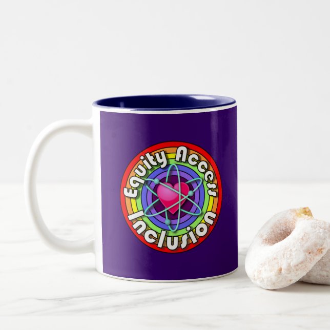 Inclusión del acceso de la equidad: Taza de la (Con donut)