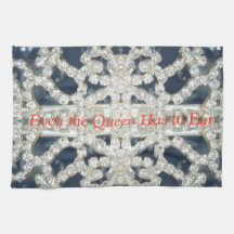 Incluso la reina tiene que comer la toalla de la