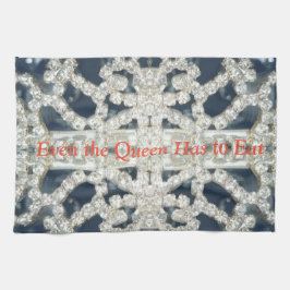 Incluso la reina tiene que comer la toalla de la