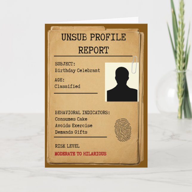 Informe de Perfil de SUSPECTO Tarjeta de Cumpleaño (Anverso)
