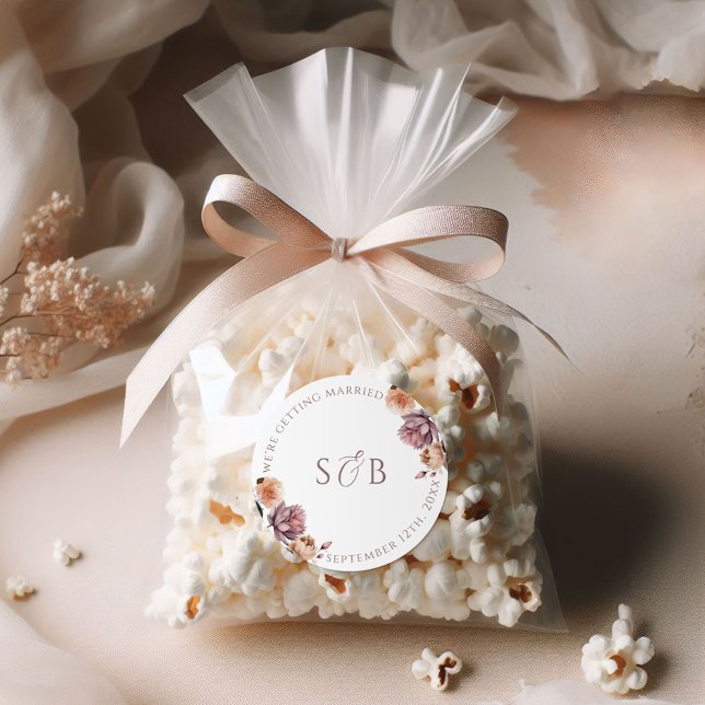 Iniciales del Pegatina de Boho Purple Floral Round (Subido por el creador)