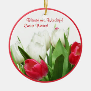 Inspiración del ornamento rojo y blanco de los
