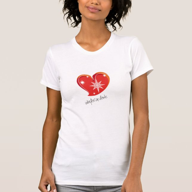 invierno en camiseta roja de amor (Anverso)
