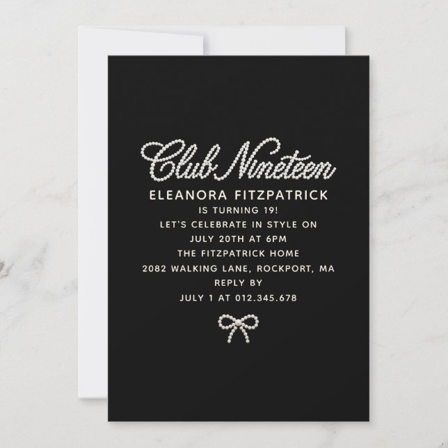 Invitación 19th Birthday Black White Pearl Script Bow (Anverso)