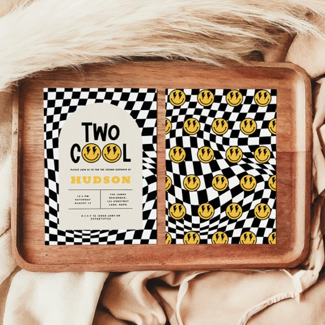 Invitación 2.ª sonrisa de cumpleaños cara retro blanco groovy (Subido por el creador)