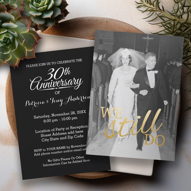 Invitación 30º Aniversario de Boda con Foto - Aún lo hacemos (Wedding Anniversary Invitation - Modern Design with Photo)