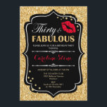 Invitación 30.º cumpleaños - Treinta Fabulosos Oro Negro Rojo<br><div class="desc">30.ª Invitación de cumpleaños. Elegante diseño blanco negro con falso oro purpurina. Incluye el beso de labios rojos,  el diseño y el tipo de letra del guión. Perfecto para una elegante fiesta de cumpleaños. ¡Treinta Fabuloso! Mándame un mensaje si necesitas más personalización.</div>