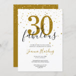 Invitación 30 y fabuloso elegante oro y cumpleaños negro<br><div class="desc">Este elegante guión de moda 30 y fabulosas estrellas de oro confetti invitan al cumpleaños y se pueden personalizar con los detalles de tu fiesta de cumpleaños establecidos en un texto moderno. Al revés,  estrellas de oro a juego confetti en un fondo dorado de cortesía. Diseñado por Thisisnotme©</div>