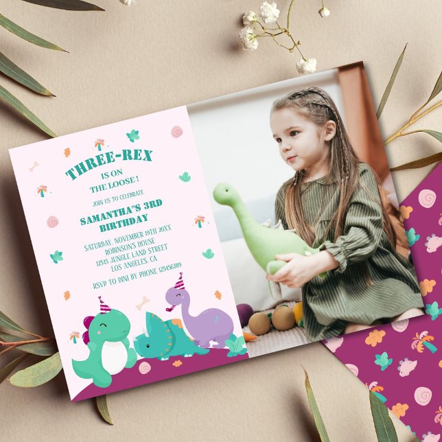 Invitación 3.ᵉʳ cumpleaños de 3 dinosaurios rosados 3-rex Fot (Subido por el creador)