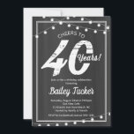 Invitación 40.ª luz de cuerdas de cumpleaños en Chalkboard<br><div class="desc">Esta invitación de 40 años presenta luces de cadena en un fondo de pizarra. Haga clic en el botón personalizar para obtener más flexibilidad en la modificación del texto. En nuestra tienda, zazzle.com/doodlelulu*, podrá encontrar variantes de este diseño, colores adicionales y productos de coordinación. Contáctenos si necesita este diseño aplicado...</div>