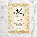 Invitación 40.º cumpleaños - Bandas de oro Rosas blancas<br><div class="desc">40.ª Invitación de cumpleaños. Elegante diseño floral en oro y blanco. Presenta franjas de oro purpurina falsas,  letra de guión elegante de rosas blancas y confeti. Perfecto para una fiesta de cumpleaños glam.</div>