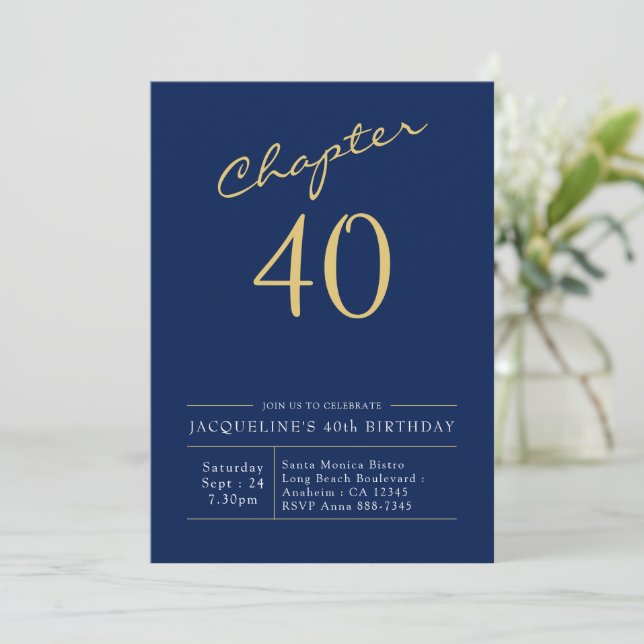 Invitación 40.º cumpleaños Dorado guión moderno azul (Anverso de pie)