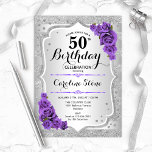 Invitación 50.º cumpleaños - Rosas morados de rayas plateadas<br><div class="desc">50.ª Invitación de cumpleaños. Elegante diseño floral en plata y morado. Incluye franjas finas purpurinas de plata,  rosas púrpura tipo de letra de guión elegante y confeti. Perfecto para una fiesta de cumpleaños glam.</div>