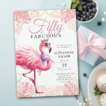 Invitación 50 y fabuloso Flamingo Rosa Funny 50 cumpleaños<br><div class="desc">¿Necesita ideas de 50 años para las mujeres? Un flamenco rosa brillante, divertido y lindo, con bichos alrededor de sus tobillos, una tiara y una fabulosa bufanda púrpura alrededor de su cuello es una... fabulosa manera de anunciar una invitación de 50 años para una... fabulosa mujer que cumple cincuenta años!...</div>