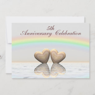 Invitación 5.º aniversario Corazones de madera