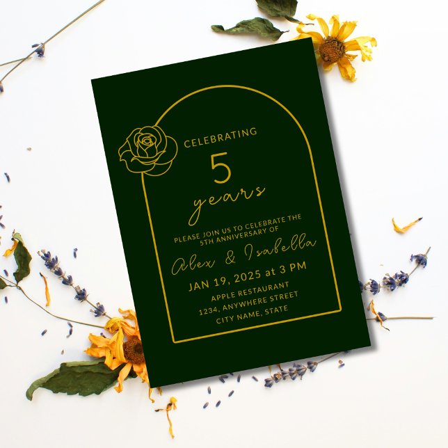 Invitación 5 Aniversario del Boda del verde y el oro moderno (Modern, elegant, minimalist green and gold custom 5th year wood wedding anniversary invitation.png)