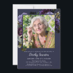 Invitación 60.ª festividad festividad Moody Purple Floral<br><div class="desc">Moody y misteriosos rosas y peonías púrpura marcaron el tono de esta elegante fiesta de cumpleaños número 60. ¡El texto blanco realmente aparece! Formal pero con un giro moderno para la mujer que siempre ha tenido un sentido del estilo y ama las flores. Este elemento forma parte de la colección...</div>