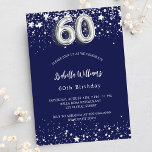 Invitación 60 años estrellas de plata azul marino lujo<br><div class="desc">Una invitación moderna,  elegante y glamurosa para una fiesta de cumpleaños número 60. Un fondo azul marino,  decorado con estrellas de imitación plateadas. Personalice y agregue su nombre y detalles del fiesta. El número 60 se escribe con un tipo de letra de estilo globo.</div>