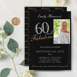 Invitación 60 y Fabuloso Elegante foto negra cumpleaños<br><div class="desc">60 y Fabuloso Elegante Invitación de cumpleaños de foto negra. Elegante y negra invitación a la fiesta de cumpleaños de fotos. El fabuloso patrón está en la parte trasera. Añade tu foto y personalizar el texto de la invitación. Ideal para la fiesta de cumpleaños número 60 de una mujer.</div>