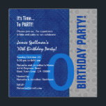 Invitación 70.º Nacimiento Patrón Azul y Plata Reciclado<br><div class="desc">Este moderno diseño en azul y plateado es una manera elegante de invitar a sus huéspedes a una fiesta de cumpleaños número 70. Todo el texto es totalmente personalizable. Puede cambiar el color del texto para un aspecto diferente. Te recomiendo el papel metálico con casco de hielo, que te dará...</div>