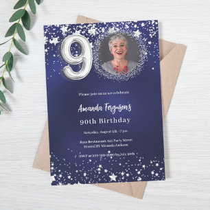 Invitación 90° cumpleaños estrellas de plata azul marino