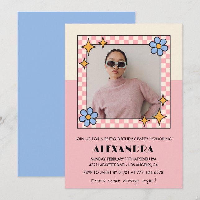 Invitación a 33 años Retro Groovy Flores Rosadas (Anverso / Reverso)