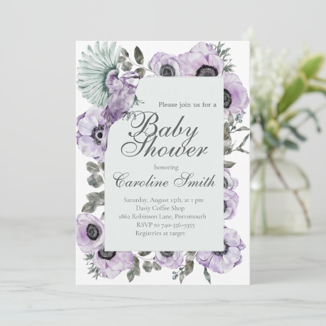 Invitación a Baby Shower de Chica morado floral (Anverso de pie)