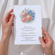 Invitación a Baby Shower de fresa y arándano