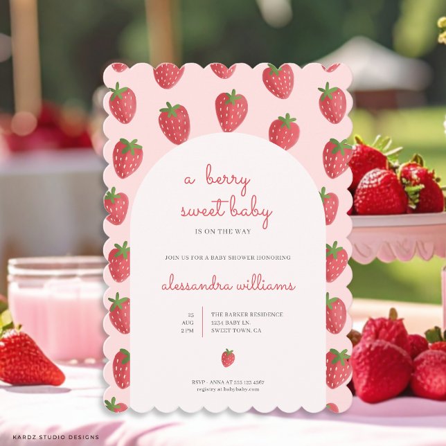 Invitación a Baby Shower del Chica de fresa Berry  (Front of card with scallop frame is shown in 5 x 7 inches. Choose corner and paper style.)