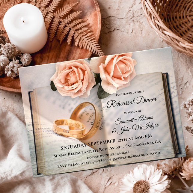 Invitación a cenar a los Rosas de los amantes del  (Rehearsal Dinner invitation with a book theme featuring roses and wedding rings on a book )
