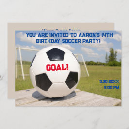 Invitación a cumpleaños de un niño moderno con gol