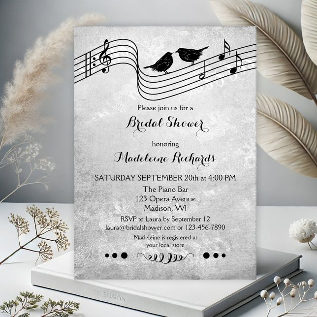 Invitación a ducha de novia con temas de música bl (Elegant bridal shower invitation featuring two love birds on musical wires in black and white)