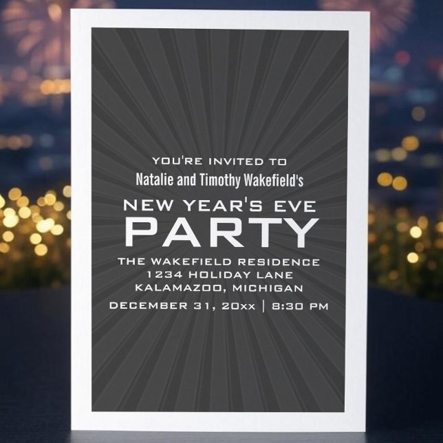Invitación a Fiesta de Año Nuevo de gris Starburst (Gray Starburst Stripes New Years Party Invite)