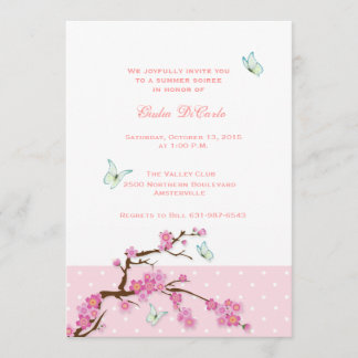 Invitación a florecimiento de cerezos y mariposas