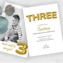 Invitación a foto de tercer cumpleaños con globo d