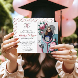 Invitación a graduación de estetioscopio floral mo
