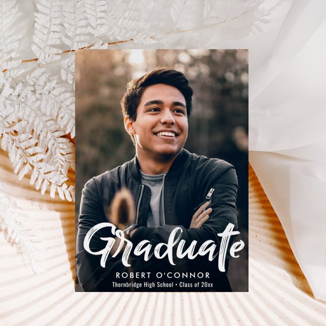 Invitación a graduación de folletos con pincel bla (Subido por el creador)