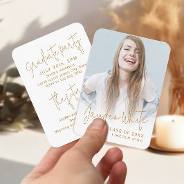 Invitación a graduación de foto con guión moderno