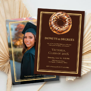 Invitación a graduación de foto de donuts y grados