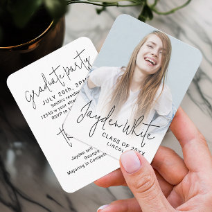 Invitación a graduación de foto de guión moderno d