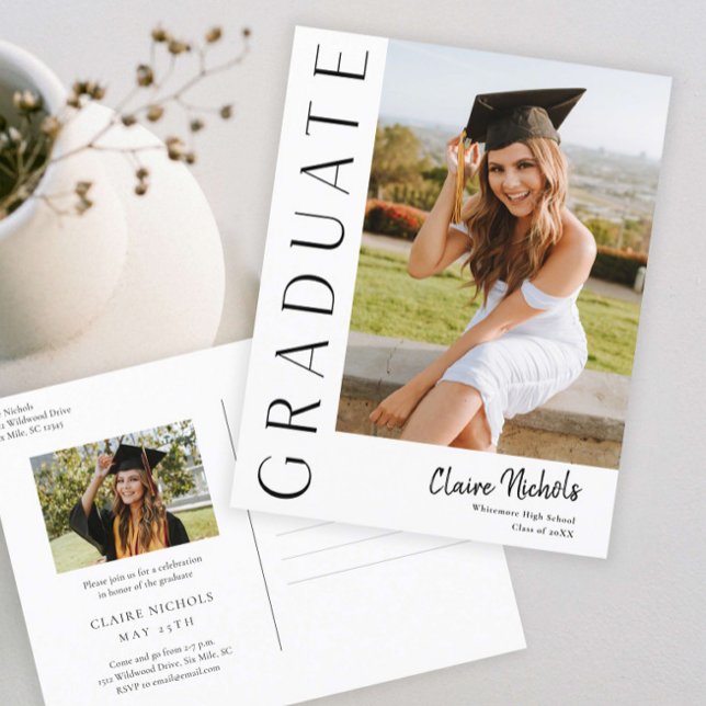 Invitación a graduación de fotografía vertical mod (Modern Typography Photo Graduation Invitation Postcard.)