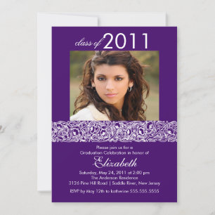 Invitación a graduación de fotografías moradas y b