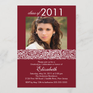 Invitación a graduación de fotos en blanco y maroo