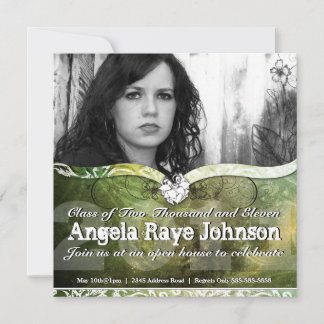 Invitación a graduación de Green Hues Urban Grunge