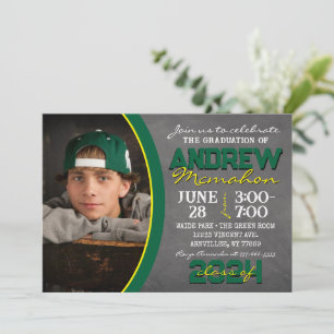 Invitación a graduación de pizarra verde y amarill