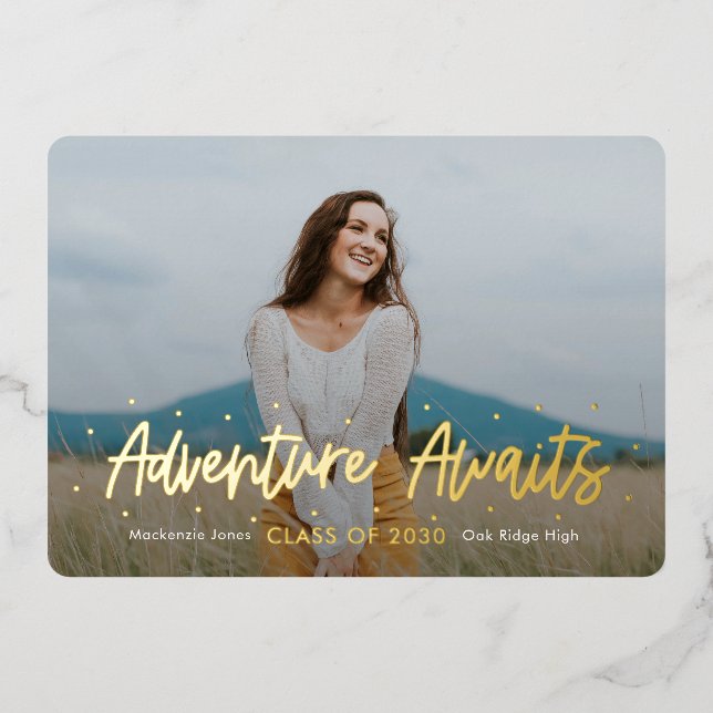 Invitación a graduación de Relieve metalizado de O (Anverso)