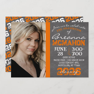 Invitación a graduación de tablero de naranja y bl
