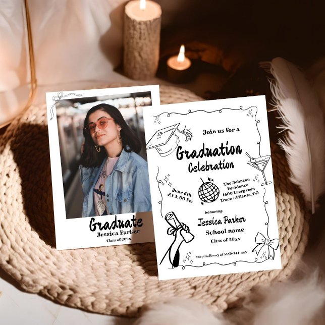 Invitación a graduación dibujada a mano con estilo (Subido por el creador)